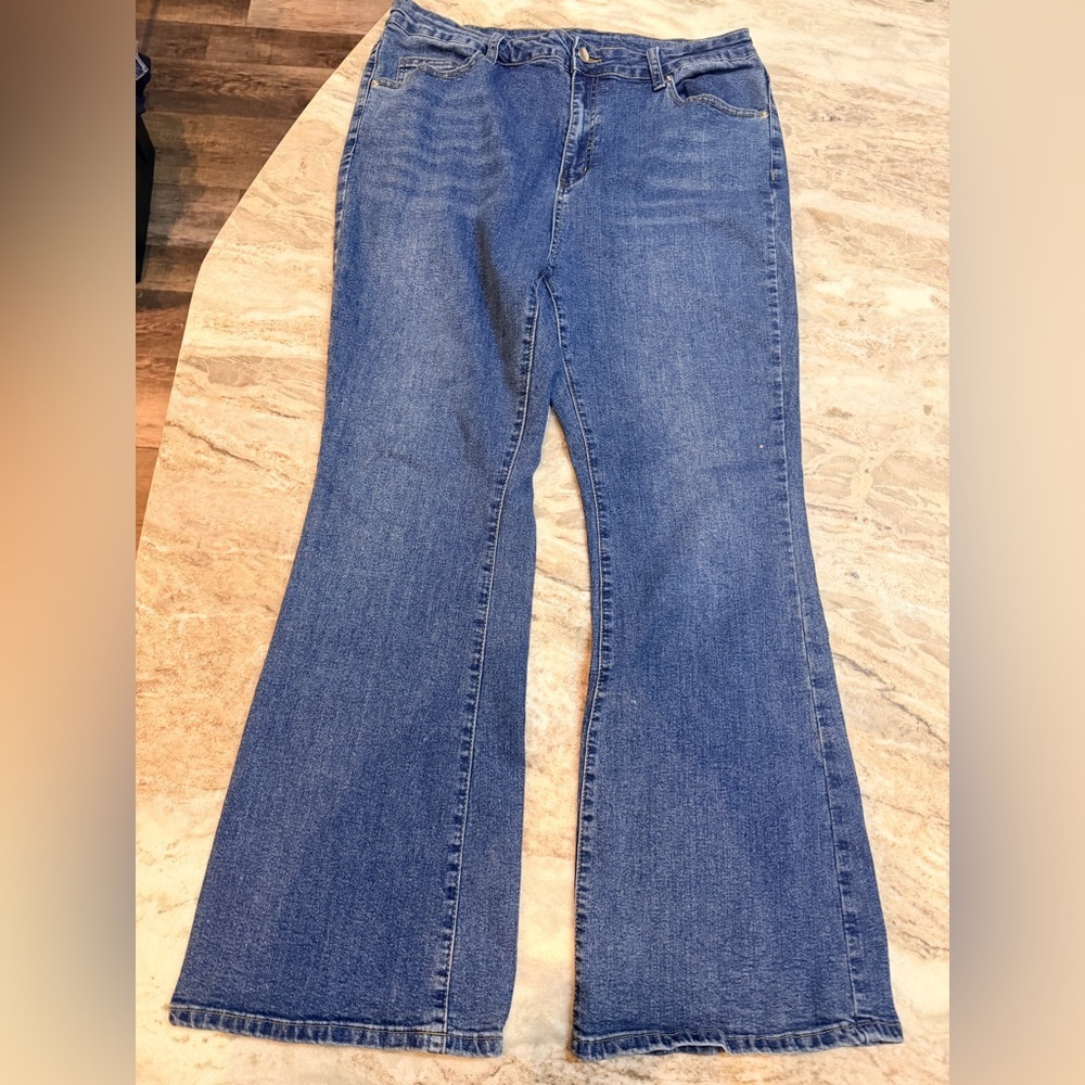 Shein Curve 2XL Flare Jeans High Rise Wide Leg Blue Denim Plus Size
